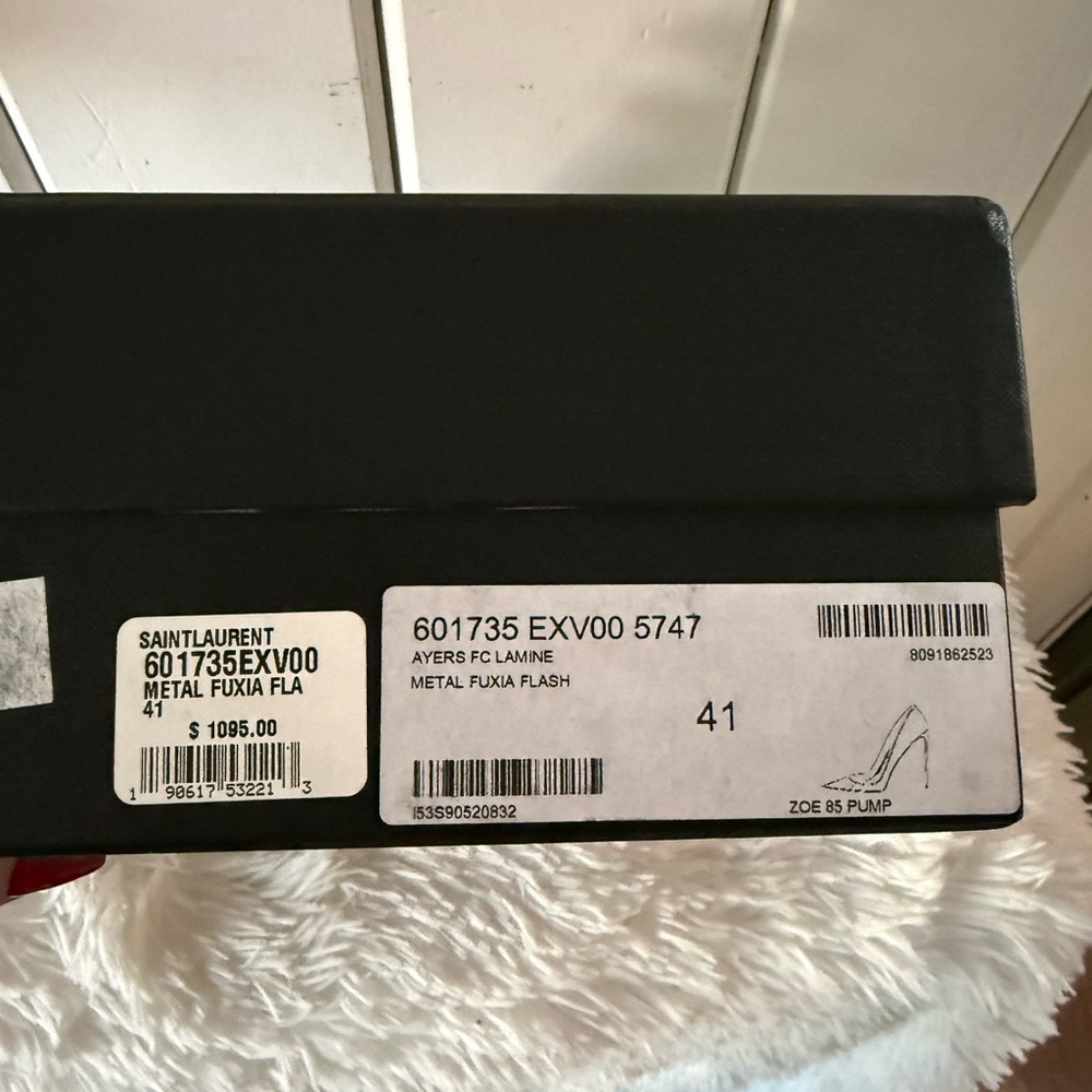 Saint Laurent
Zoe exotic leathers heels Fuchsia Heels, RARE, new. 41 or size 10 - Picture 13 of 13